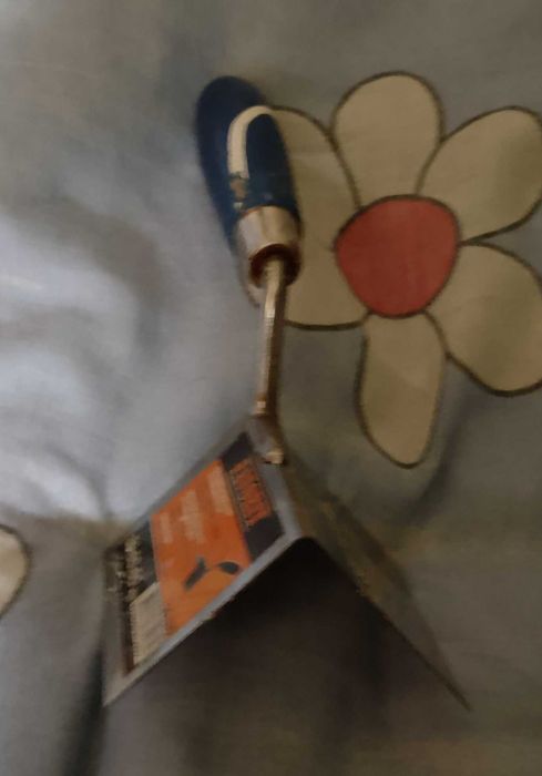 Мастерок/Шпатель/Кельма штукатурная для внешних углов  80х60х60 мм