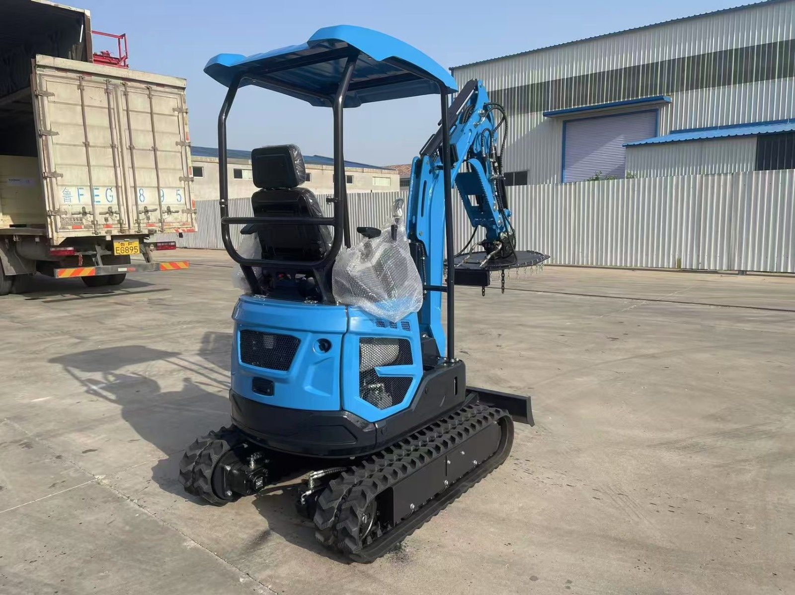 Mini Giratoria/Escavadora 1800 kgs