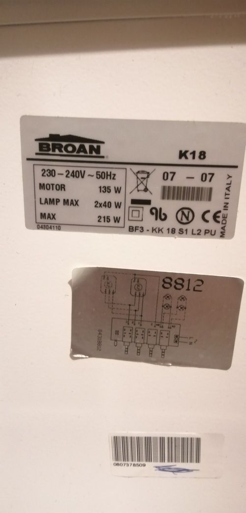 Витяжка для кухні Broan K18 (60см)