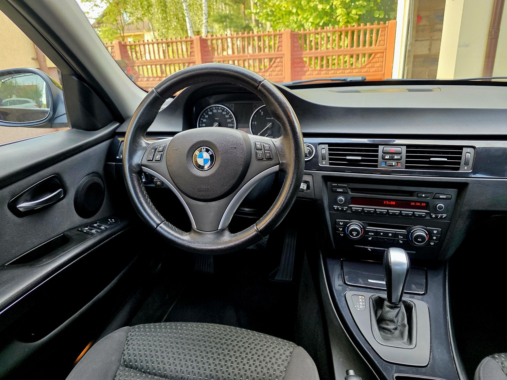BMW E90 Lift Czarna Automat Nowy Rozrząd