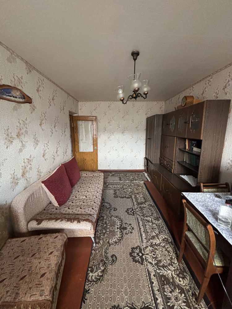 Продается 2 комнатная кв. Раздельная планировка. Славянск