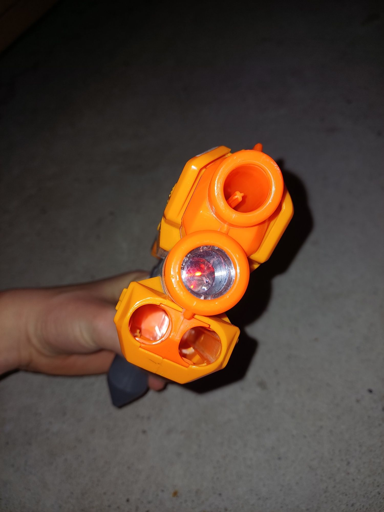 Pistolet Nerf N-Strike Elite Firestrike z laserem