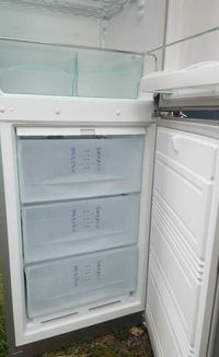 Холодильник двокамерний Liebherr з Німеччини