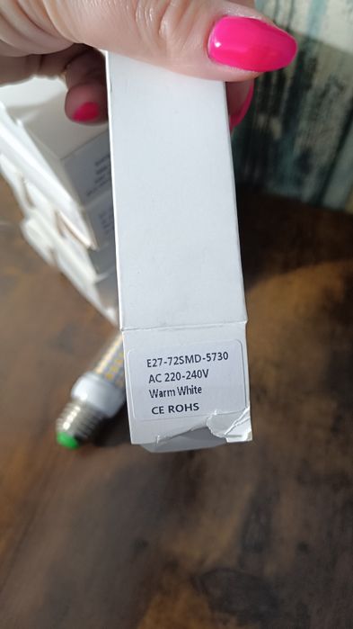 Żarówki LED E27 nowe