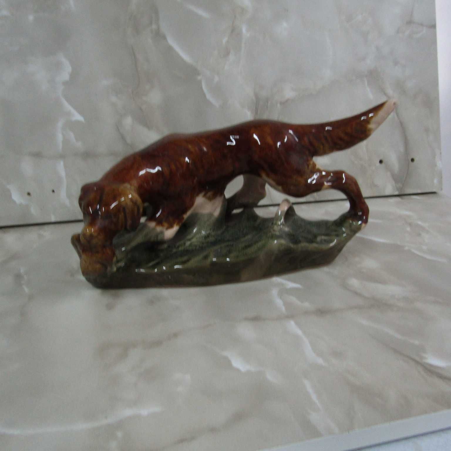 Статуэтка Охотничья собака с добычей