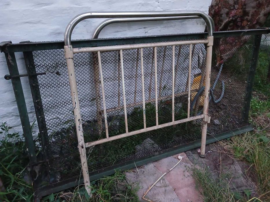 Продам металеве ліжко.