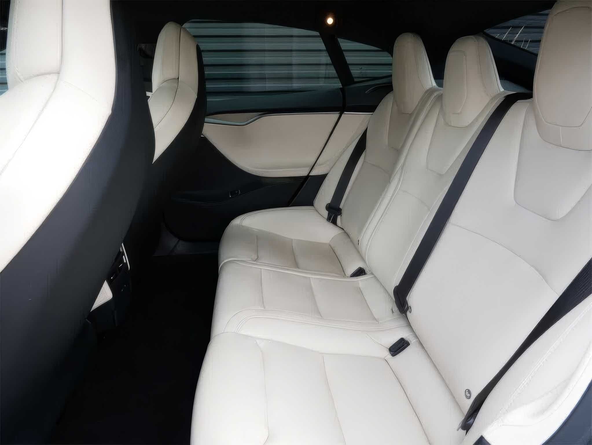 2020 Tesla Model S Long Range