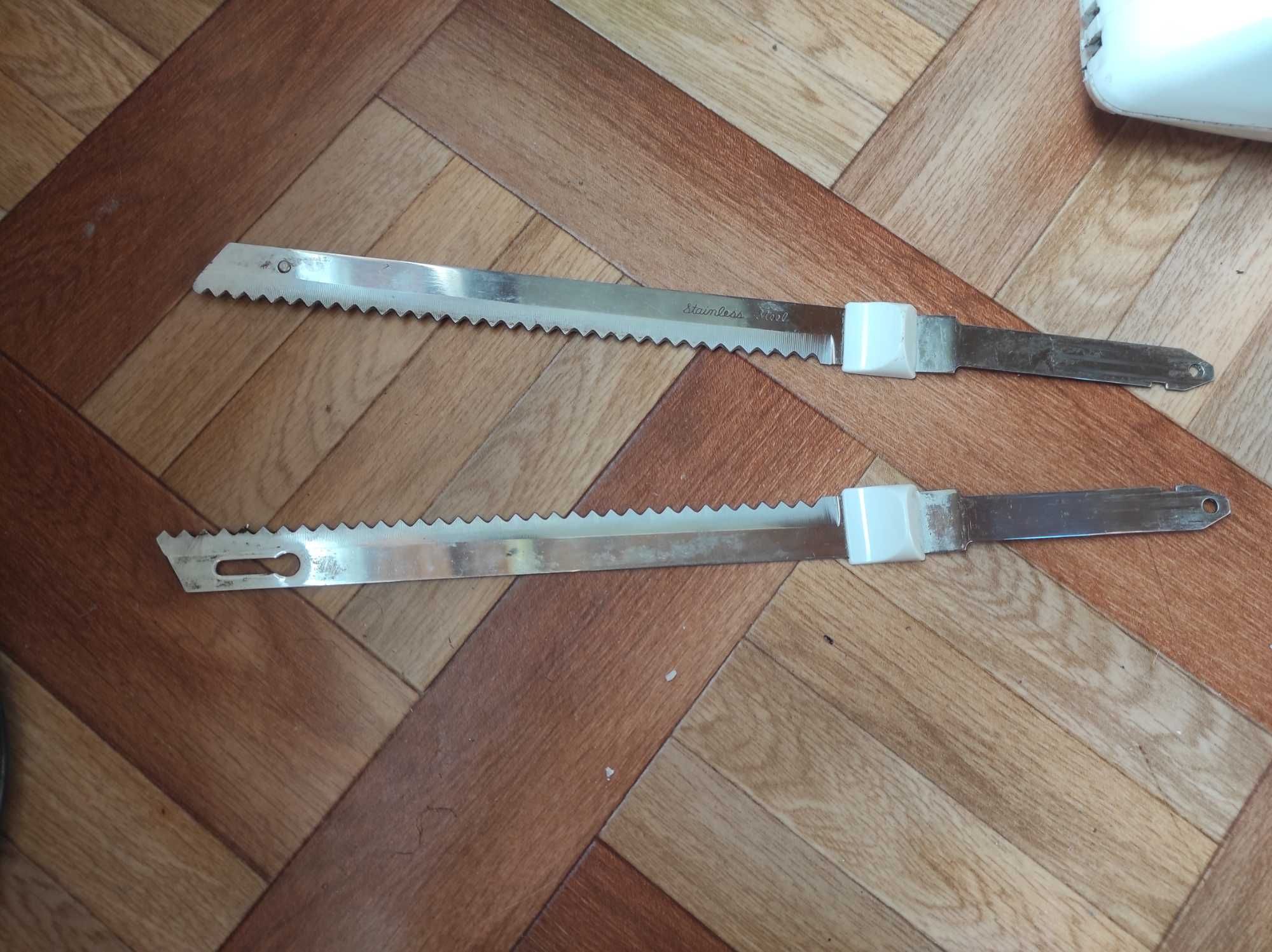 Електроніж Clatronic EM 2134 ніж електричний