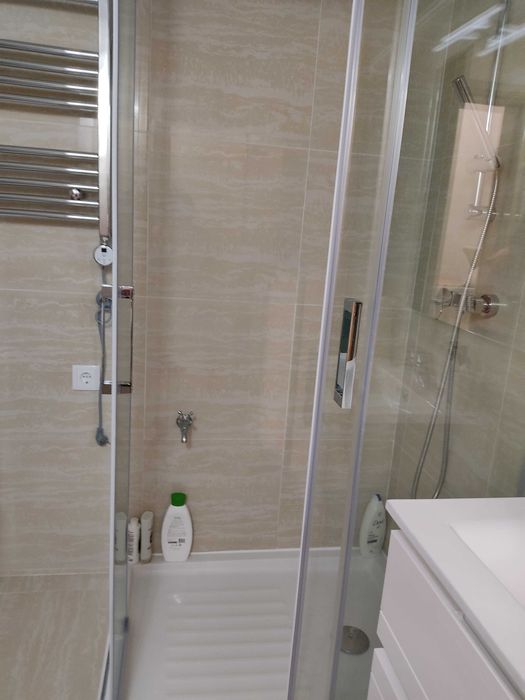 Aluga-se quarto individual - São João da Talha