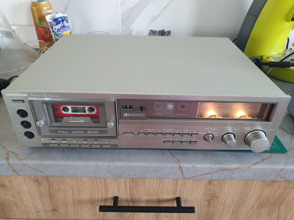 Magnetofon kasetowy Universum seria 7500 plus tuner