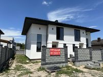 Продам класний котедж в районі Макарова