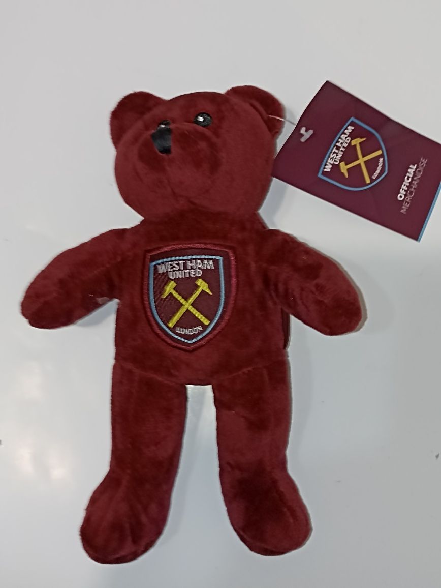 Miś maskotka z herbem klubu WEST HAM

Wysokość: 20 cm

Wysokiej jakośc