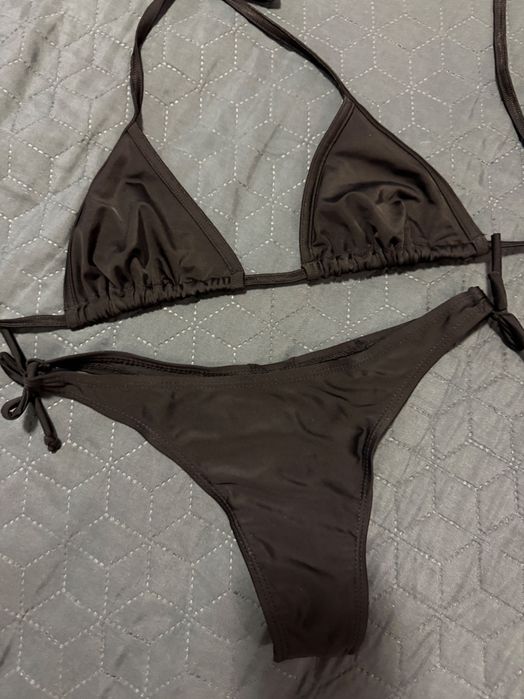 Чорний базовий купальник