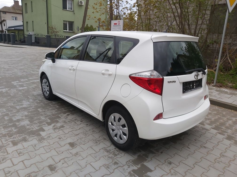 Toyota Verso S benzyna lub zamienie