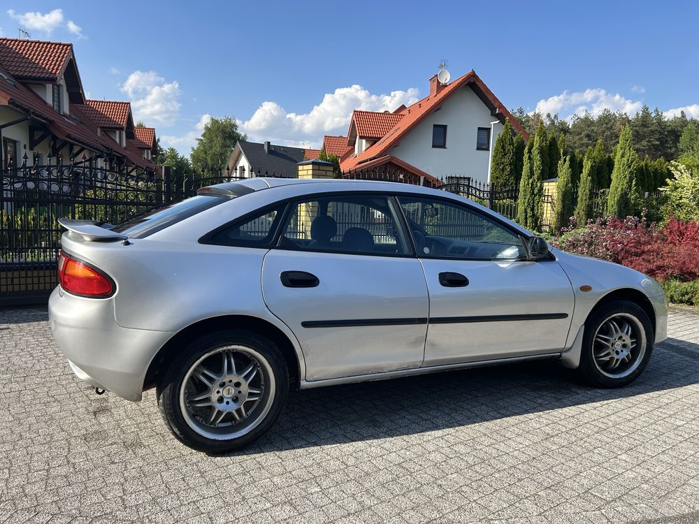 Mazda 323F 1.8 Benzyna