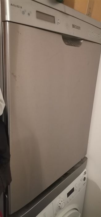 Máquinas de lavar roupa e lavar loiça
