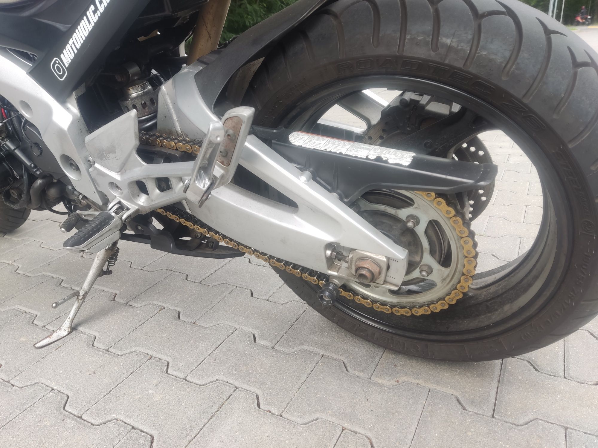 Suzuki GSR 600  zamiana