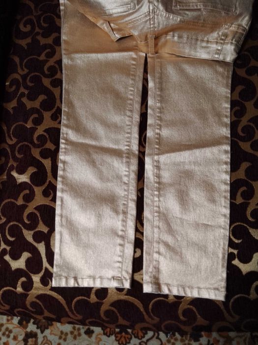джинсы новые женские ("золотые")  праздничные новогодние супер креатив