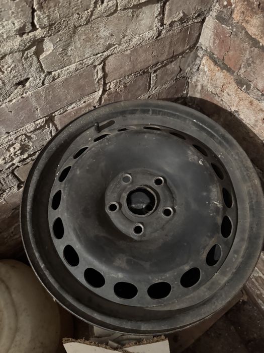 Продам стальные диски  r-16 volkswagen