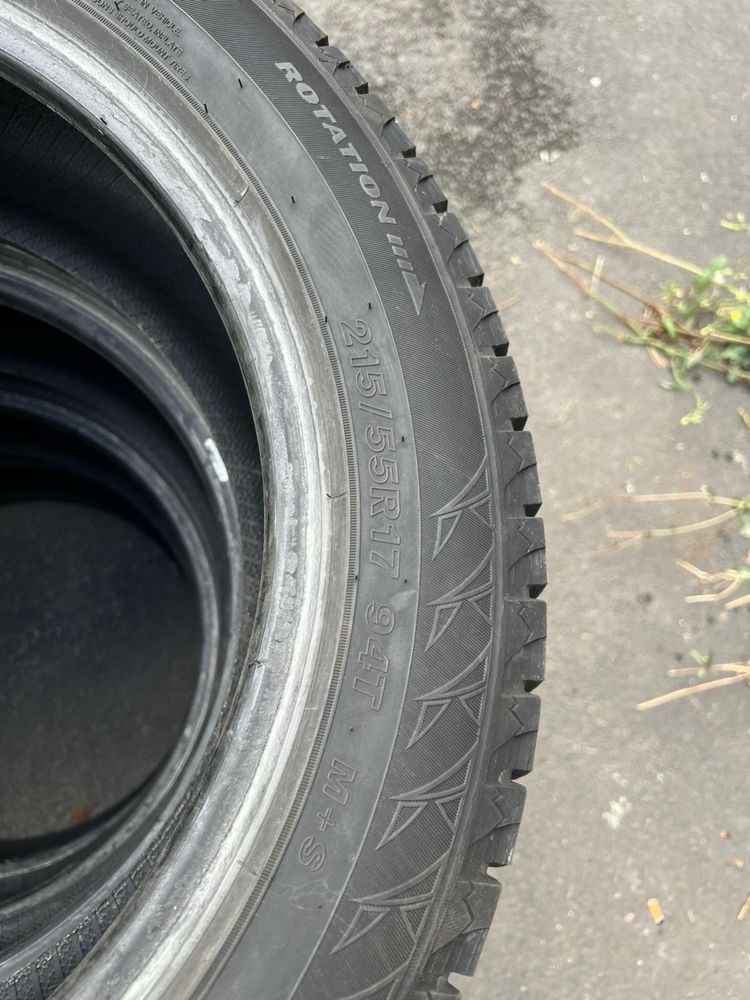 Зимова резина 215/55R17