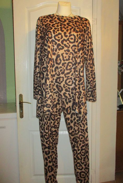 Komplet panterka, Nowe. Spodnie i bluzka. XXL