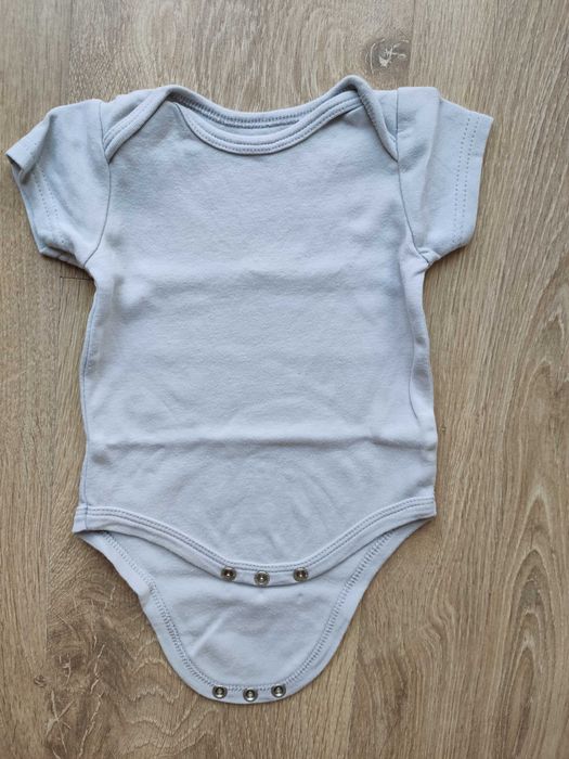 body z krótkim rękawkiem, rozmiar 3-6 mc (62-68)
