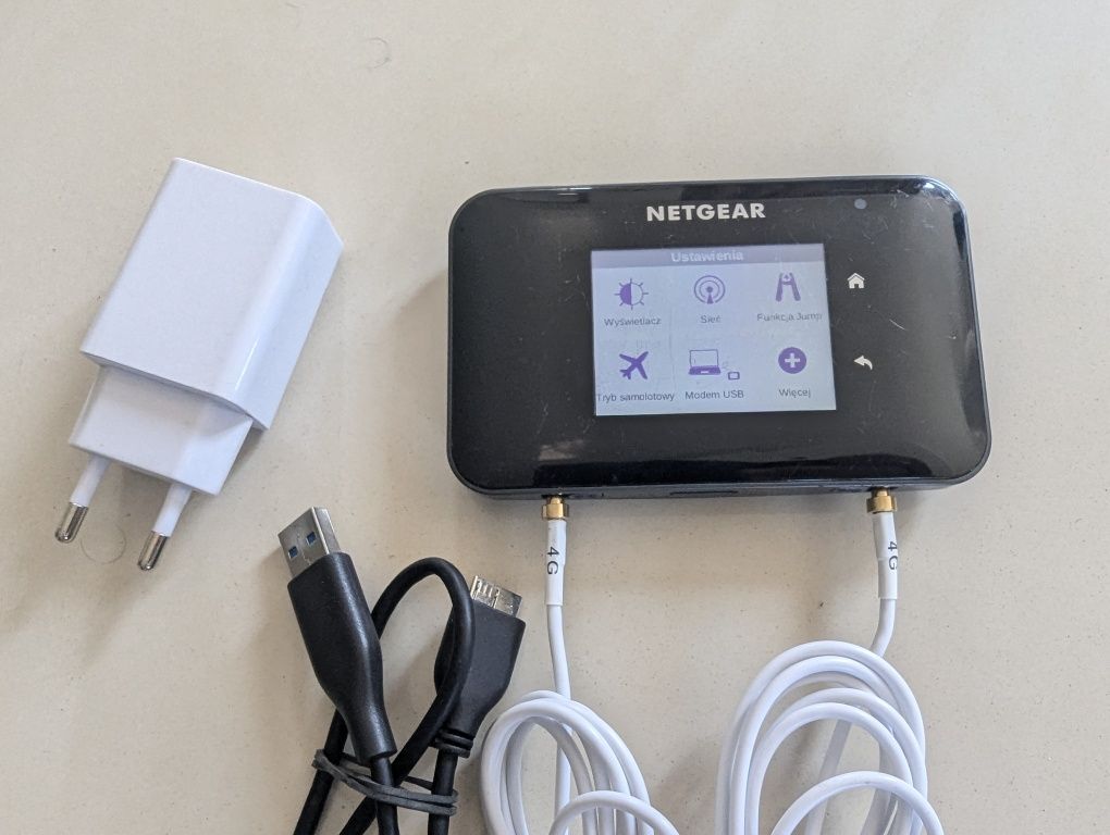 Router Netgear Aircard 810 LTE 4G 600 Mbps wifi hotspot internet modem