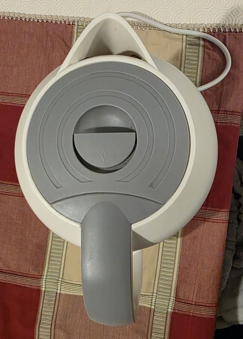 Fervedor Russel Hobbs