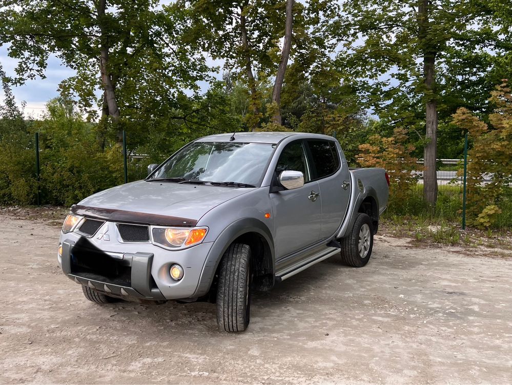 Mitsubishi L 200 super select