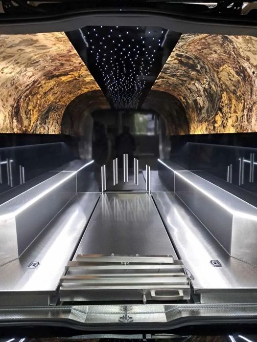 Mercedes-Benz Vito Specjlany Pogrzebowy, Karawan