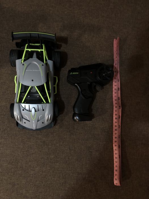 радіокерований автомобіль Sulong Toys Speed Racing Drift Aeolus.