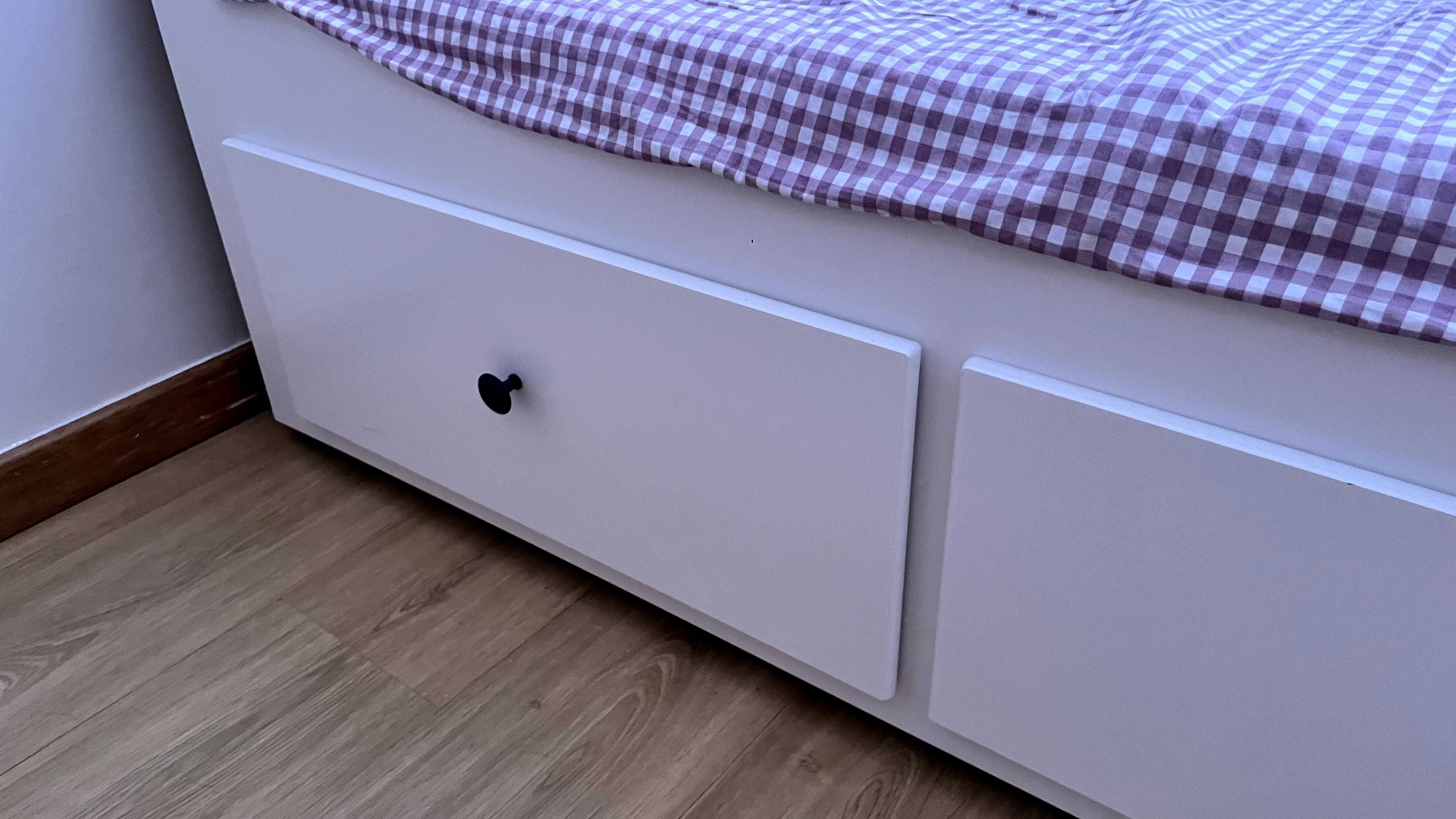 Cama Hemnes IKEA como NOVA