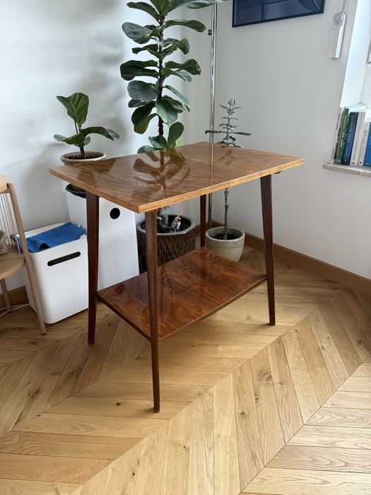 Drewniany stolik lata 70 PRL