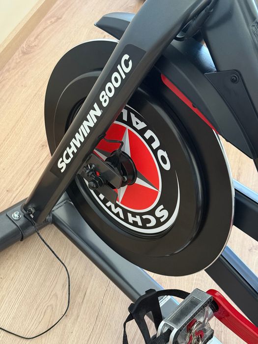 Bicicleta Estática Schwinn 800IC - Excelente Estado