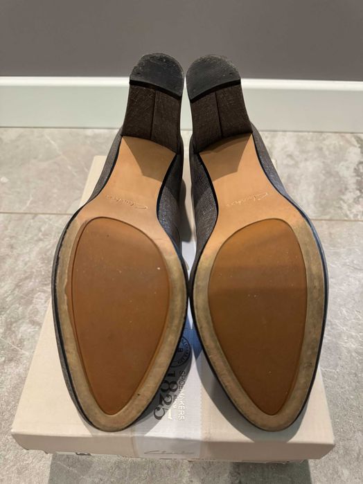 Туфлі жіночі Clarks сірі 41,5 розмір