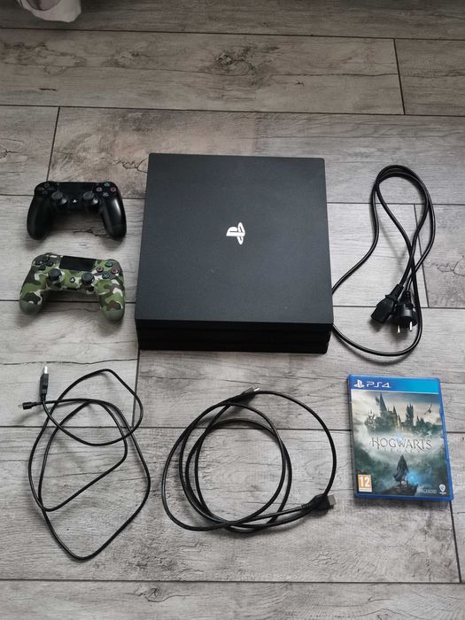 Konsola PlayStation 4 PRO 1TB +2 pady + Gra Hogwart Legacy PS4 PRO