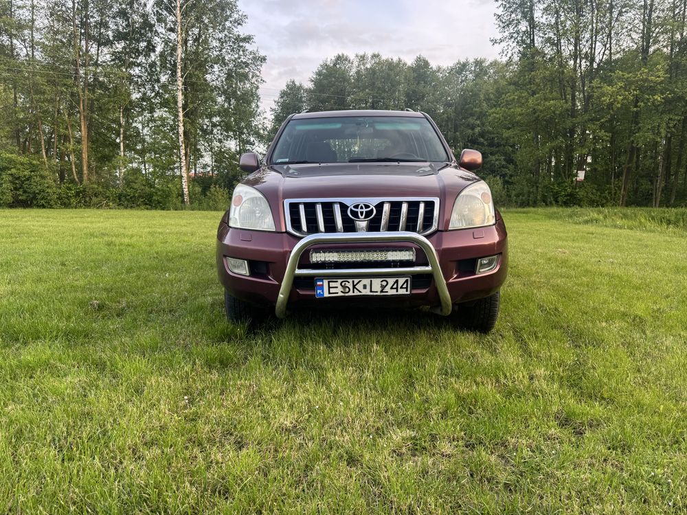 Toyotę Land Cruiser 120