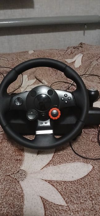 Logitech driving force GT