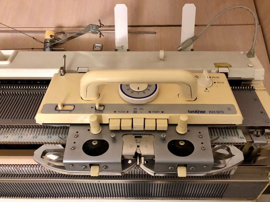 Вязальна машина Brother KH-970
