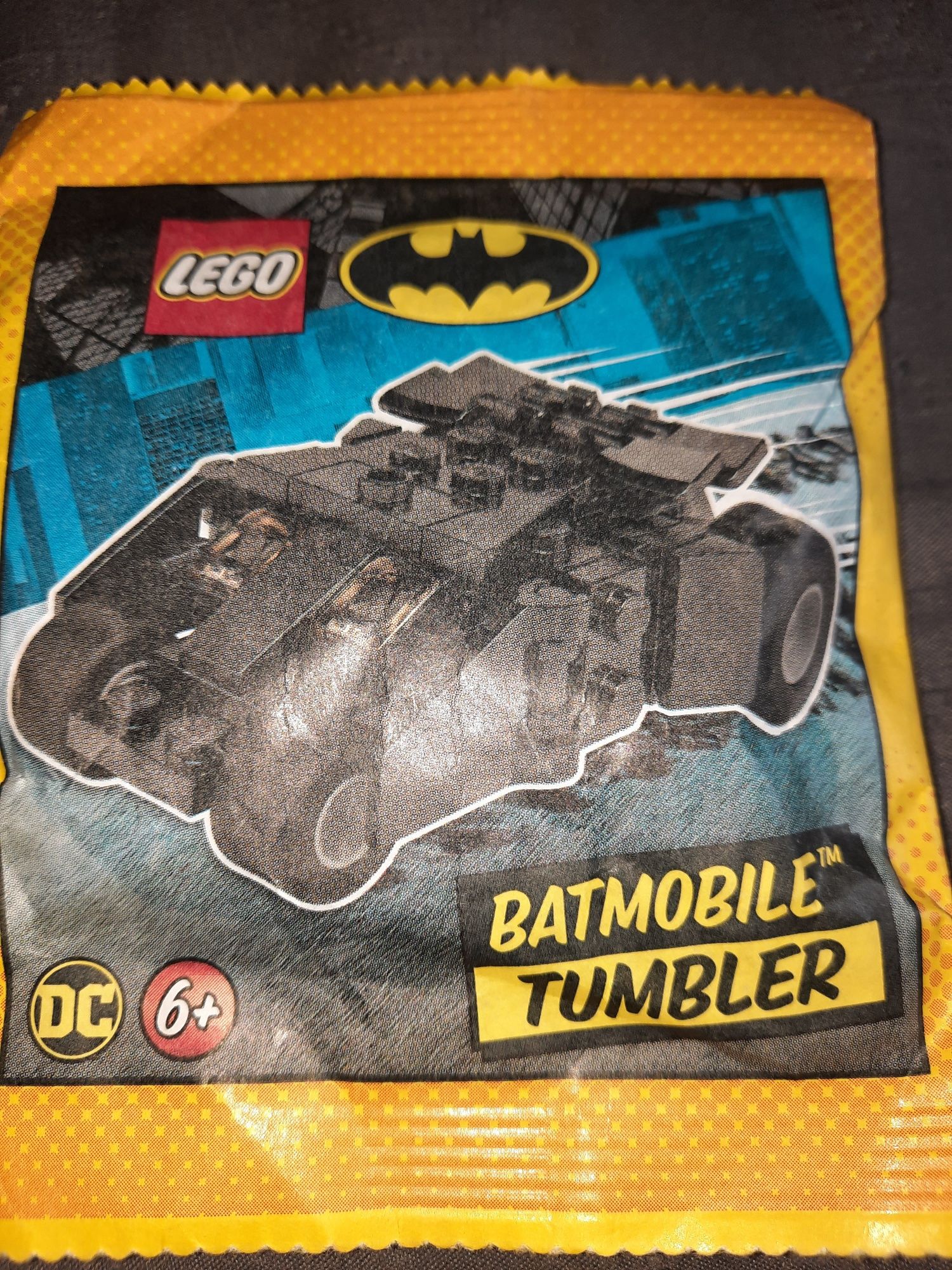 Lego Batman saszetka z pojazdem z- Batmobile Tumbler 212328