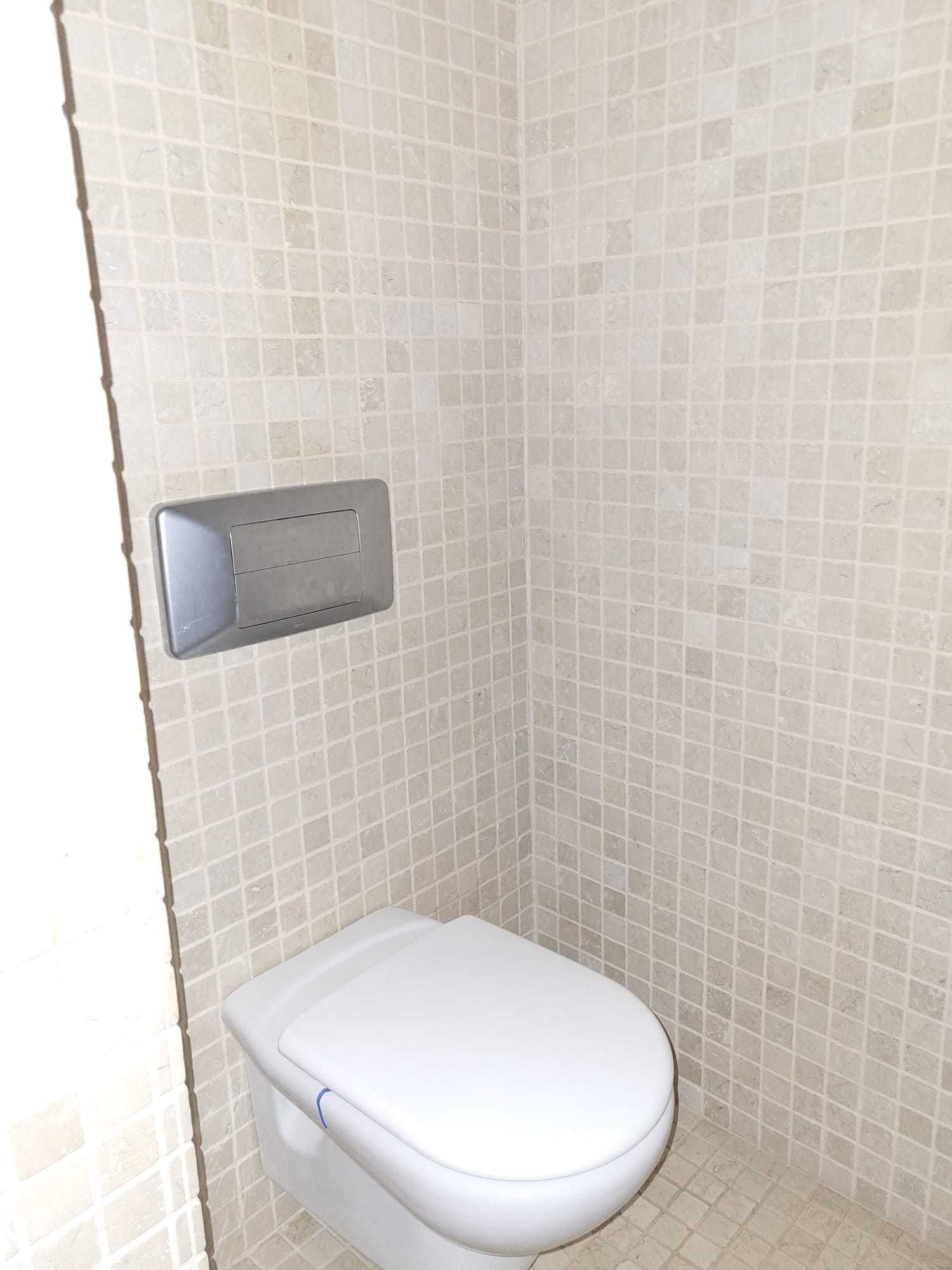 Arrendamento de apartamento t2 na Avenida do Castelo, 43