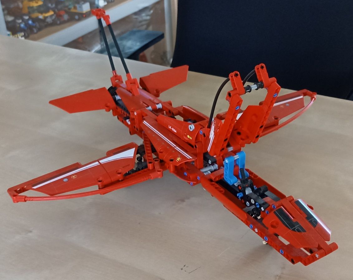 Lego Technic 9394 avião 2 em 1