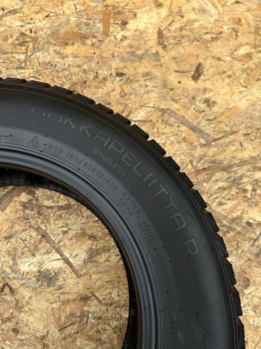Пара шин 195/65 R15 95R NOKIAN TYREZ HAKKAPELIITTA R3.гума резина шини