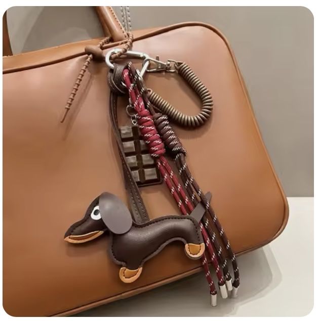 Обвіс, аксесуар (прикраса) на сумку