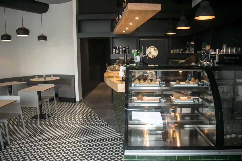 Vitrine de refrigeraçao com 3 prateleiras e iluminaçao interior