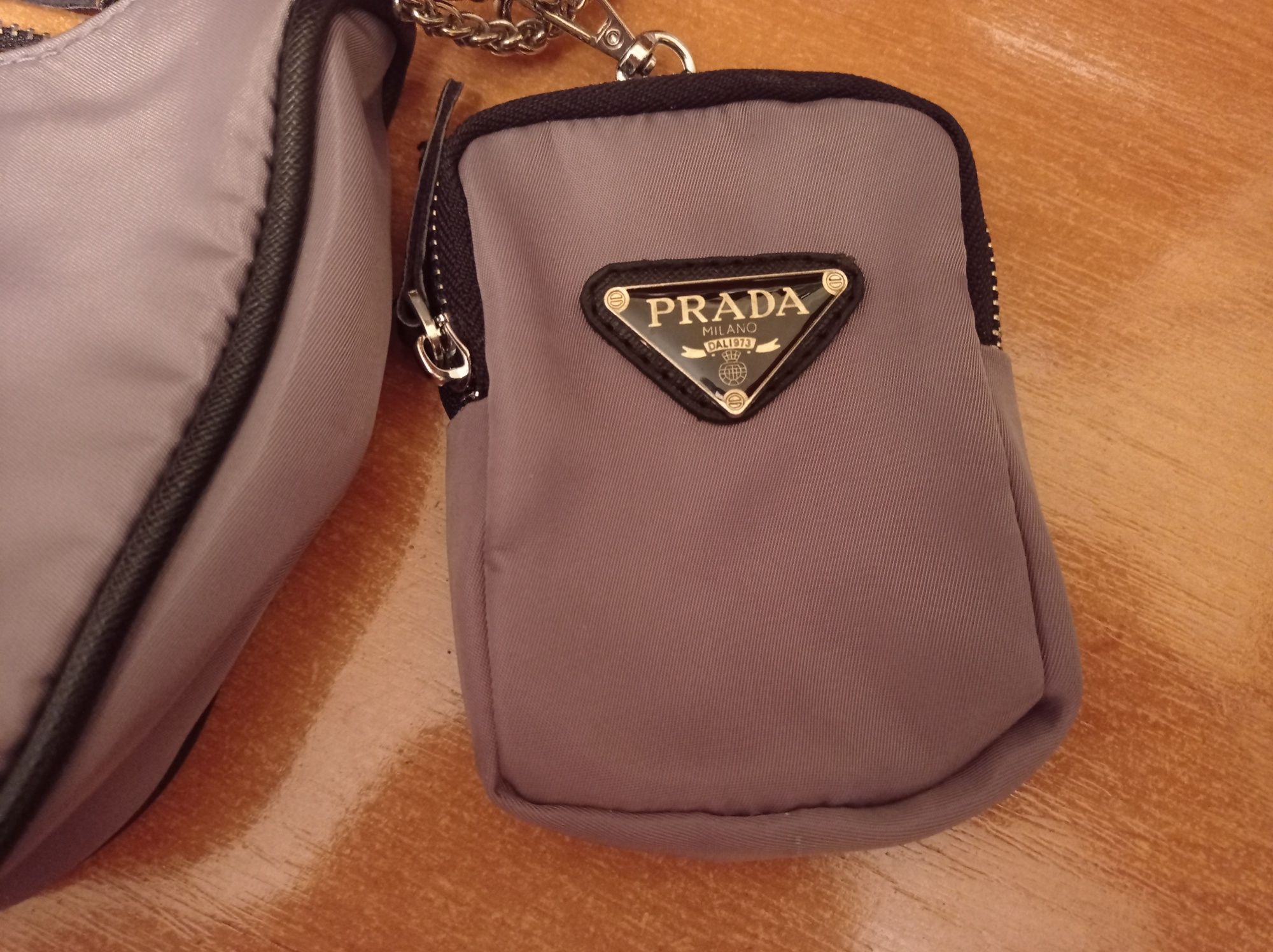 Жіноча сумка Prada