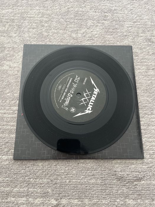 Metallica - So What X Metal Hammer com vinil de 7” exclusivo