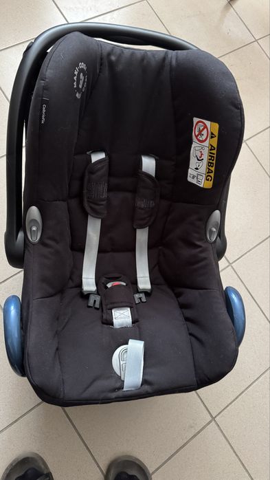 Автокрісло maxi-cosi+ база+ дощовик.