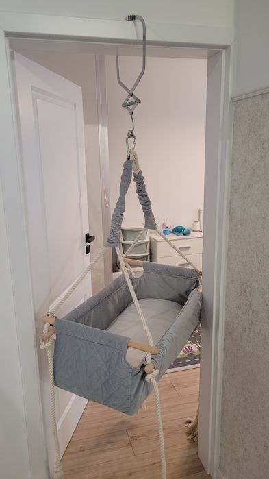 Kołyska huśtawka NewBorn Swing jak moonboon
Wykonano w Polsce