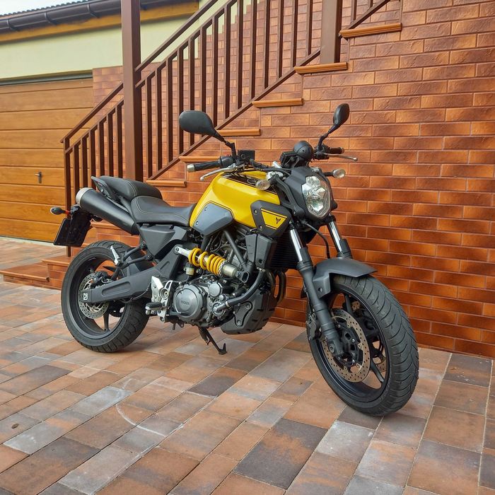 Yamaha mt-03 motocykl